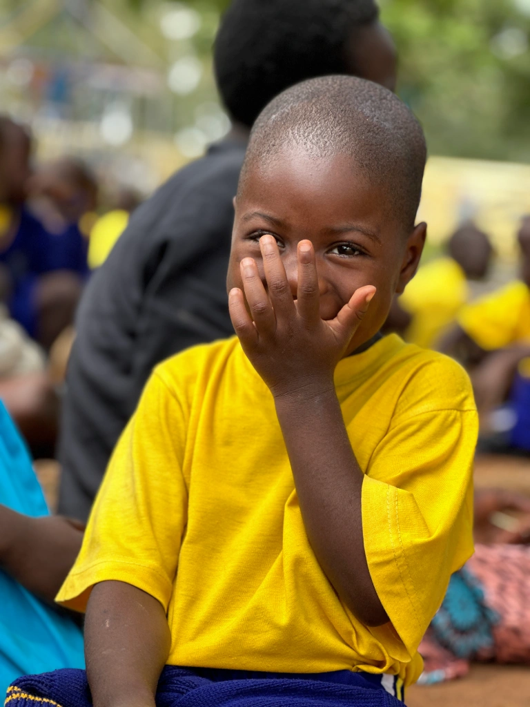 Kind Uganda - Rückblick auf unser Eye Camp 3.0 in Uganda - Augenärzte Gerl & Kollegen